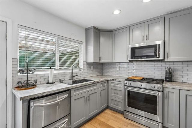 25916 Pueblo, Valencia, CA 91355