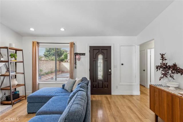25916 Pueblo, Valencia, CA 91355