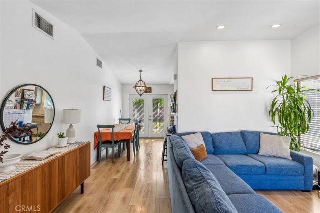 25916 Pueblo, Valencia, CA 91355