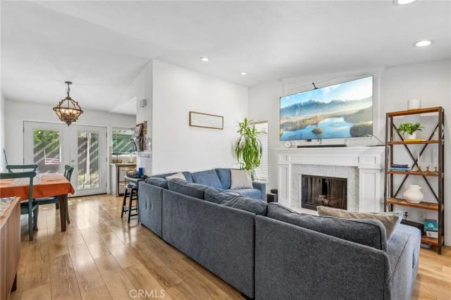 25916 Pueblo, Valencia, CA 91355