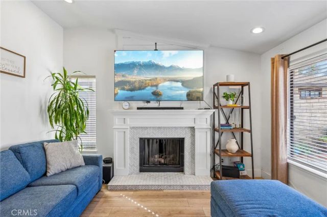 25916 Pueblo, Valencia, CA 91355