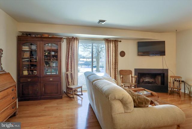 1311 CAMBRIDGE CT, Palmyra, PA 17078