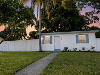 5264 NE 20TH Avenue, Pompano Beach, FL 33064