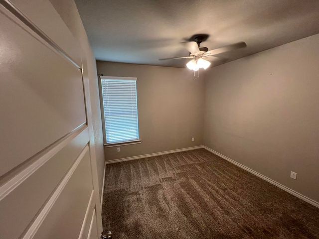 816 N 3rd Street, Wolfforth, TX 79382