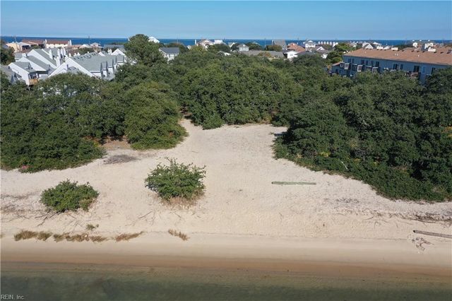 861 Little Bay AVE, Norfolk, VA 23503