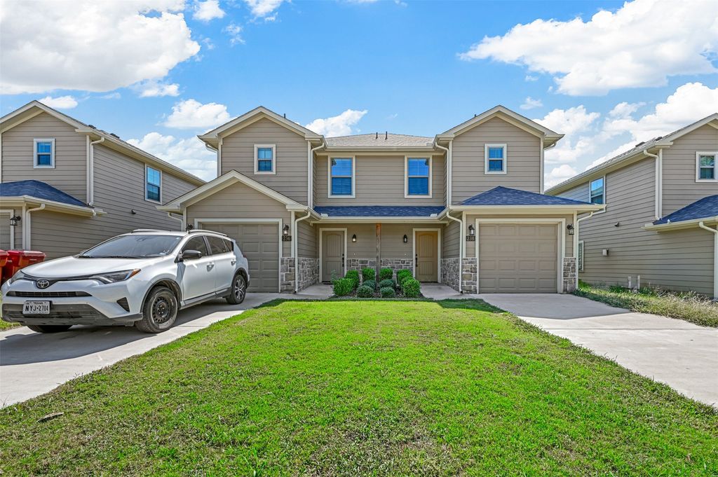 236-238 W Lake 236, Sherman, TX 75090
