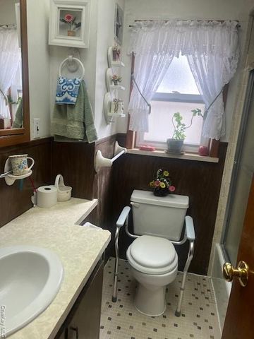 9432 86 Avenue, Woodhaven, NY 11421