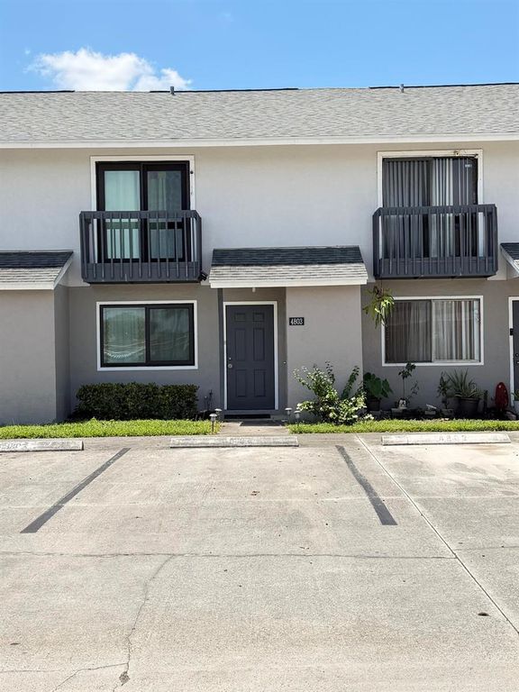 4803 Pier Drive, Greenacres, FL 33463