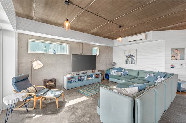 3303 On The Beach Dr, Port Aransas, TX 78373