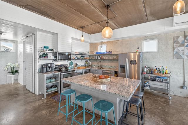 3303 On The Beach Dr, Port Aransas, TX 78373