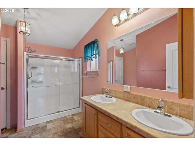 2854 Ne 46TH Loop, Lincoln City, OR 97367