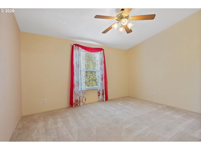 2854 Ne 46TH Loop, Lincoln City, OR 97367