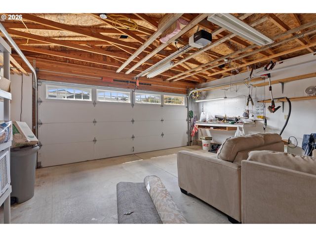 2854 Ne 46TH Loop, Lincoln City, OR 97367