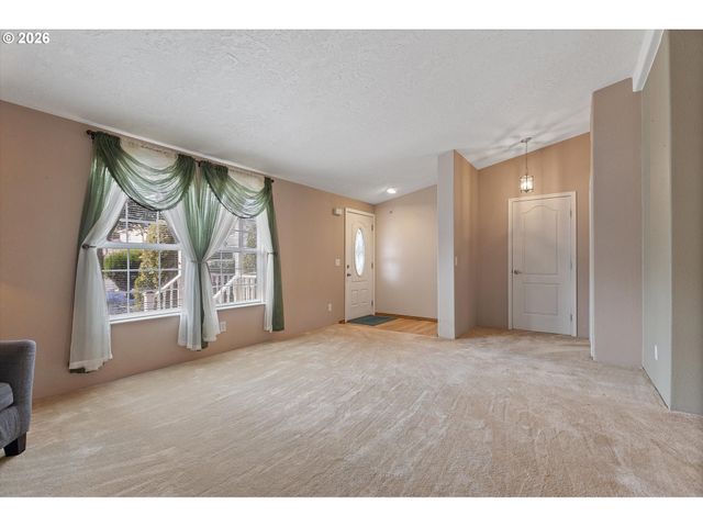 2854 Ne 46TH Loop, Lincoln City, OR 97367