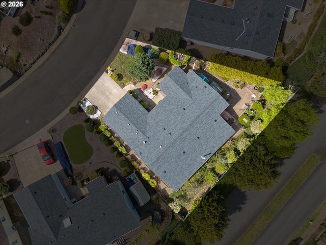 2854 Ne 46TH Loop, Lincoln City, OR 97367
