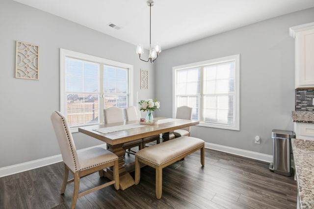 9716 WOODLAND FOX LN S, Cordova, TN 38018