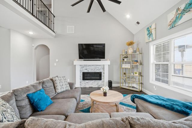 9716 WOODLAND FOX LN S, Cordova, TN 38018