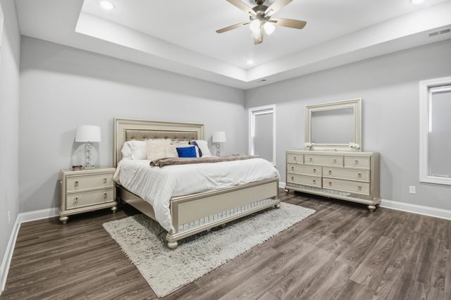 9716 WOODLAND FOX LN S, Cordova, TN 38018