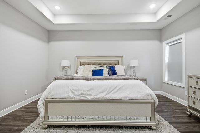 9716 WOODLAND FOX LN S, Cordova, TN 38018