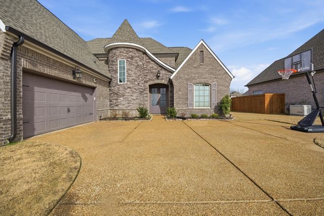 9716 WOODLAND FOX LN S, Cordova, TN 38018
