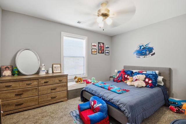 9716 WOODLAND FOX LN S, Cordova, TN 38018