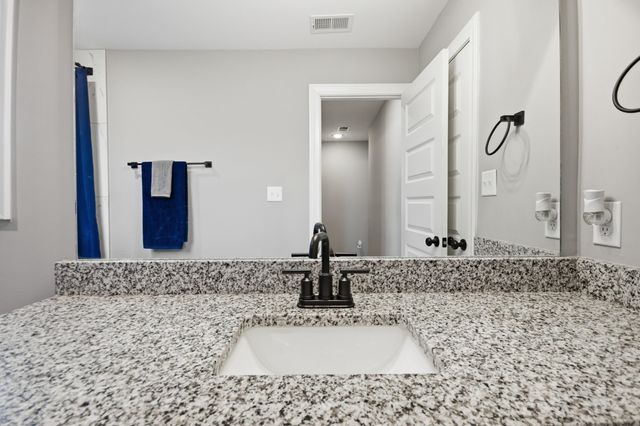 9716 WOODLAND FOX LN S, Cordova, TN 38018