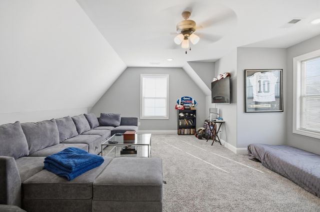 9716 WOODLAND FOX LN S, Cordova, TN 38018