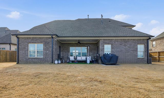 9716 WOODLAND FOX LN S, Cordova, TN 38018