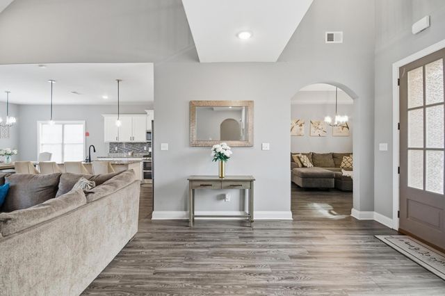 9716 WOODLAND FOX LN S, Cordova, TN 38018