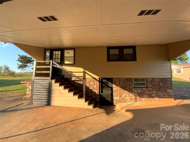 310 Horn Bottom Road, Forest City, NC 28043