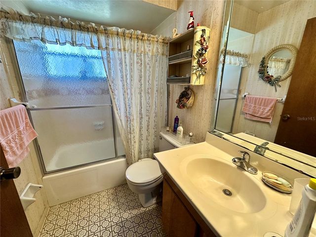 723 GASTON FOSTER ROAD, Orlando, FL 32807