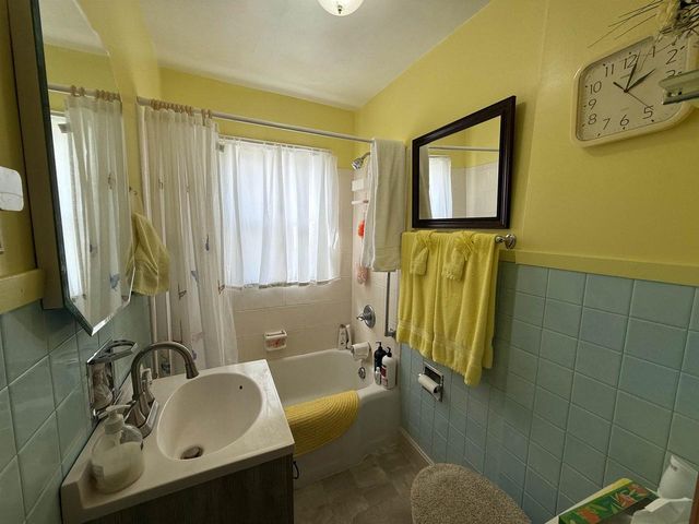 2113 17TH AVENUE, Menomonie, MI 49858