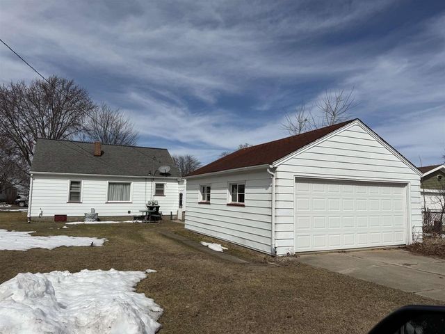2113 17TH AVENUE, Menomonie, MI 49858