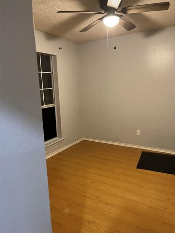 12 Lacey Street, Hooks, TX 75561