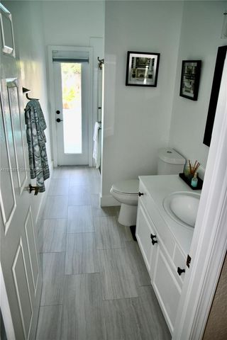 1335 E Barwick Ranch Cir, Delray Beach, FL 33445