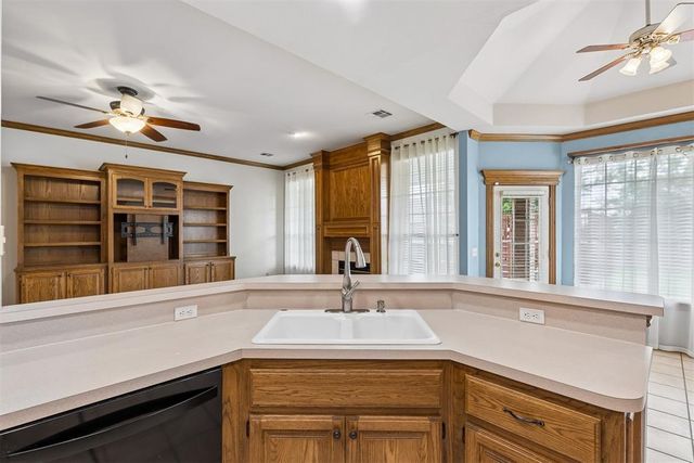 1401 Continental Way, Mustang, OK 73064