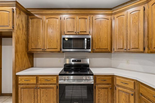 1401 Continental Way, Mustang, OK 73064