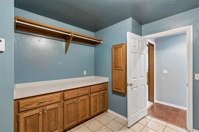 1401 Continental Way, Mustang, OK 73064