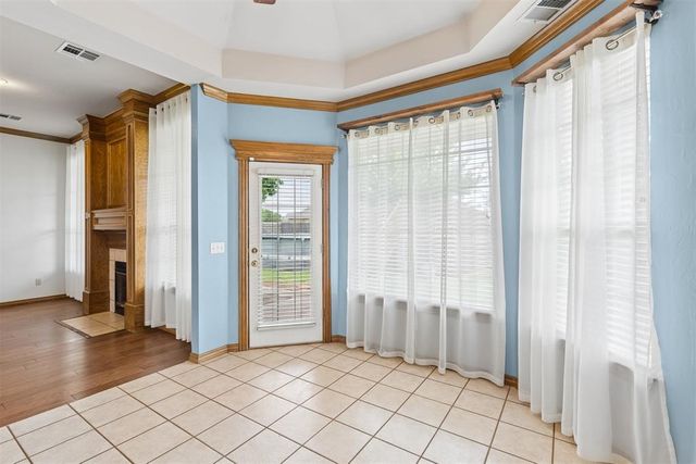 1401 Continental Way, Mustang, OK 73064