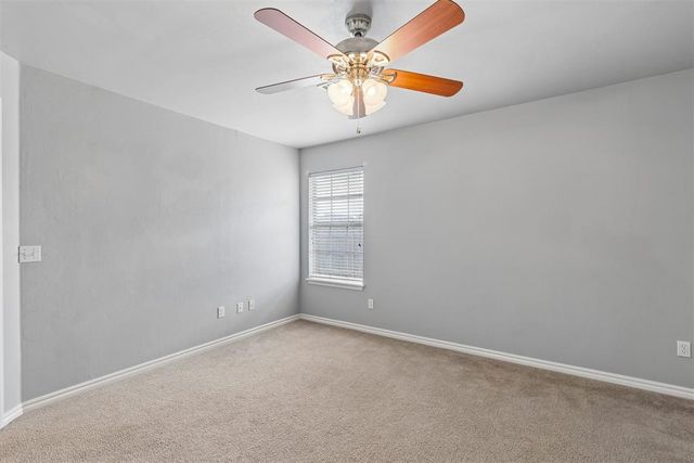 1401 Continental Way, Mustang, OK 73064