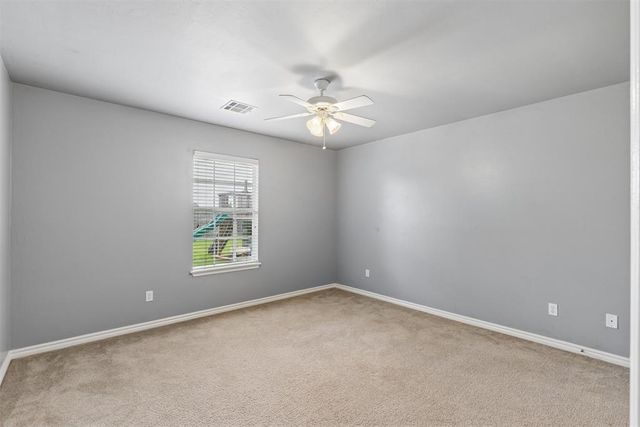 1401 Continental Way, Mustang, OK 73064