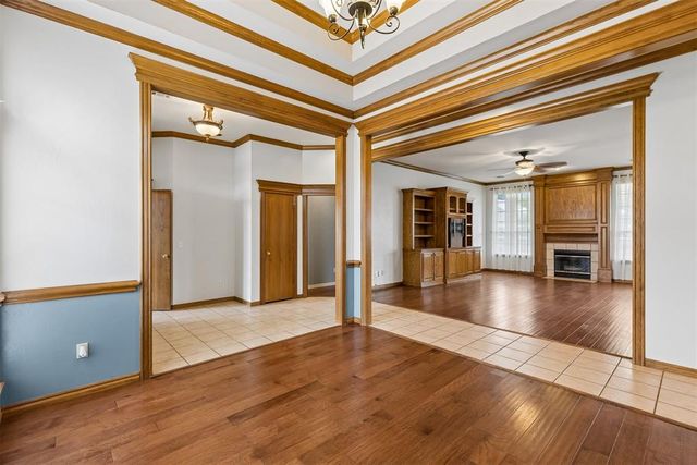 1401 Continental Way, Mustang, OK 73064