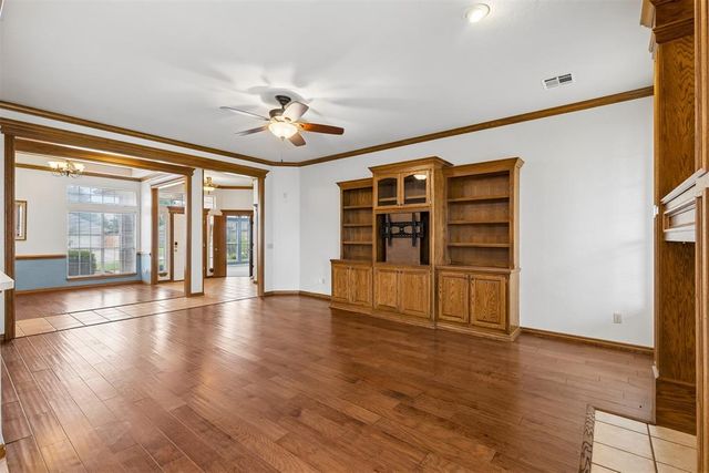1401 Continental Way, Mustang, OK 73064