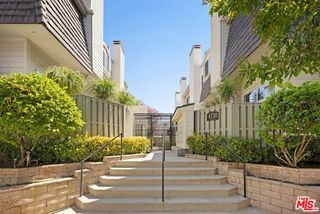 4730 Ben Avenue 13, Valley Village, CA 91607