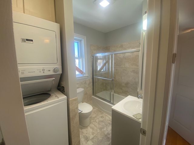 7 Wave Ave 3, Revere, MA 02151