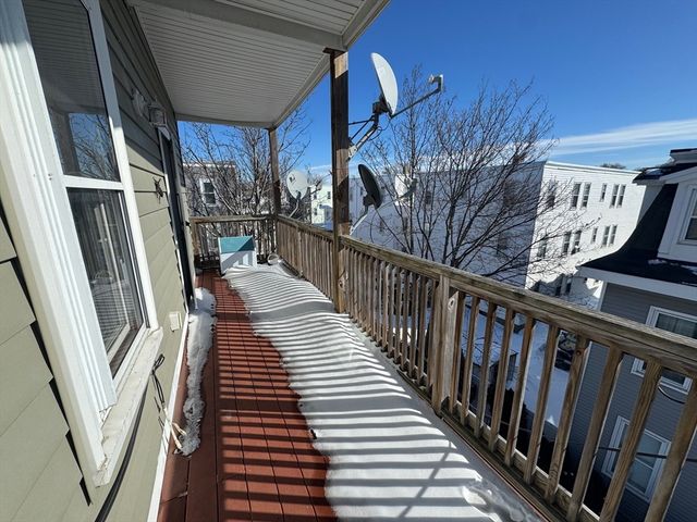 7 Wave Ave 3, Revere, MA 02151
