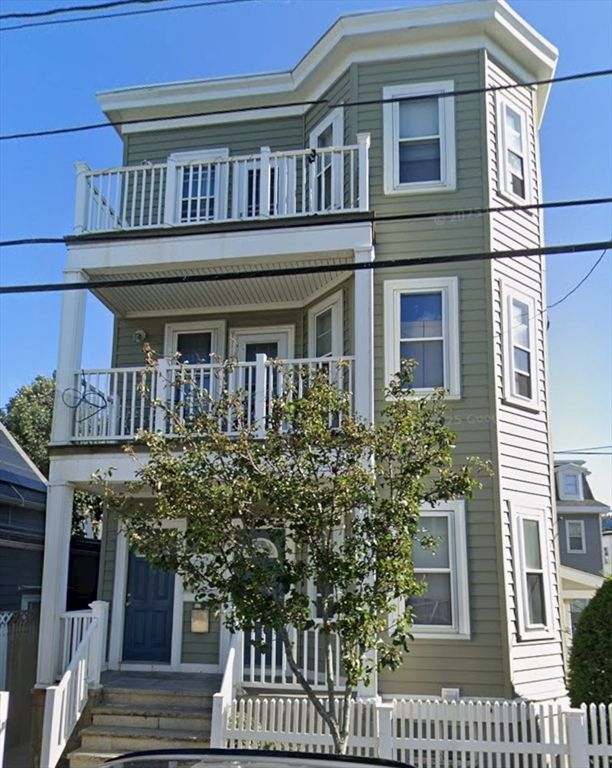 7 Wave Ave 3, Revere, MA 02151