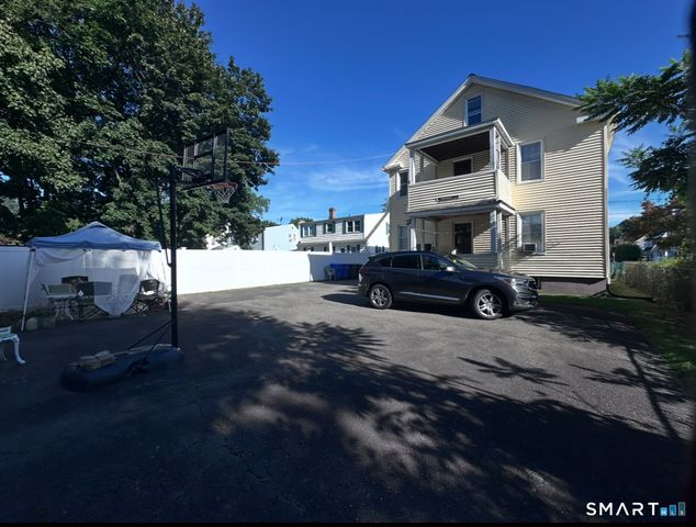 15-17 Fuller Avenue, East Hartford, CT 06108