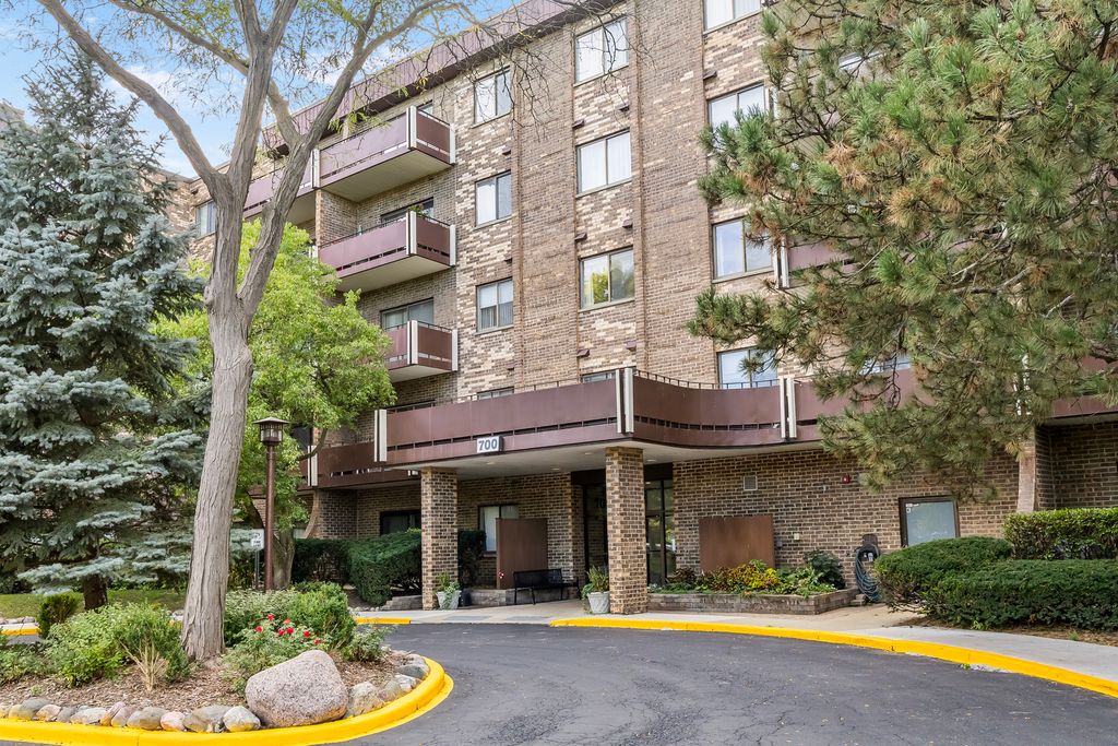 700 Wellington Avenue 509, Elk Grove Village, IL 60007
