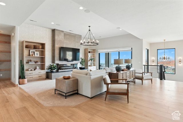 951 N GRAND HEIGHTS DR, St. George, UT 84770